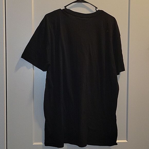 HBO'S Game of Thrones Men's Winter Is Coming Stark T-Shirt Black XL NWT - Picture 6 of 6